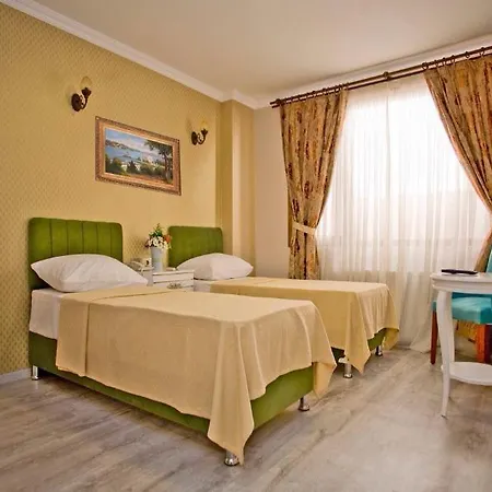 Admire Hotel 3*