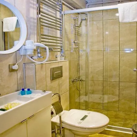Hotel Admire 3*