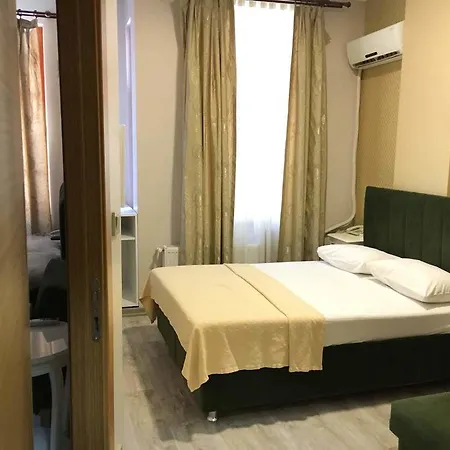 Hotel Admire 3*