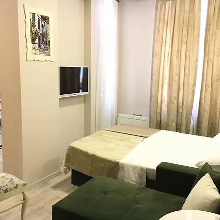Admire Hotel